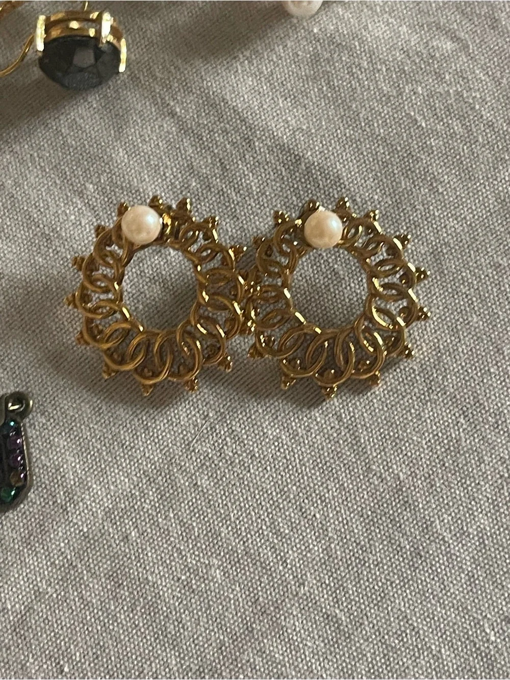 Mixed Pearl and Metal Women's Earring Set - Gold & Silver Tones 18 pairs